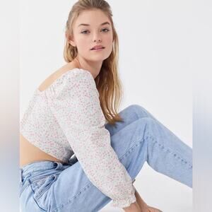 Urban Outfitters UO Love Struck Floral Hook Eye Cropped Top Cottagecore medium